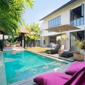 https://villa-suku-berawa.ubudhotelsnow.com